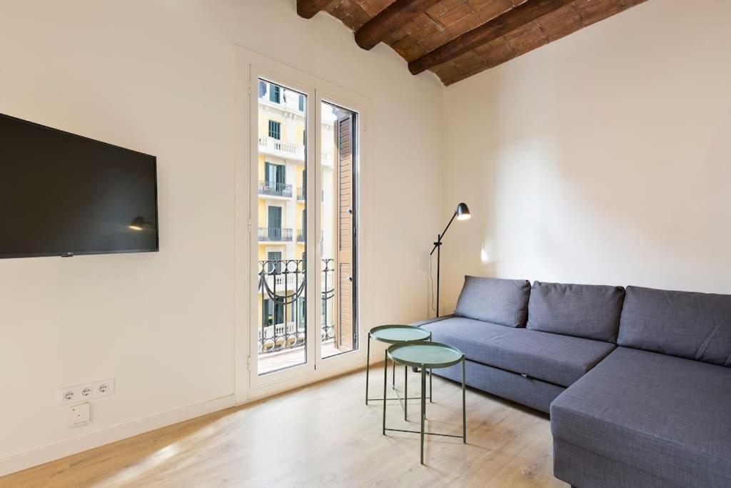 Apartament Modern And Bright Well Located In Gracia Barcelona